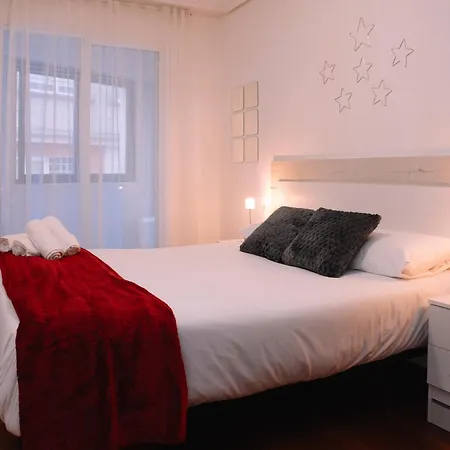 Diáfano Y Acogedor En By