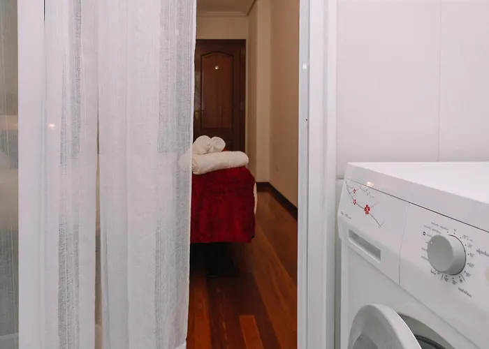 Diafano Y Acogedor En By *